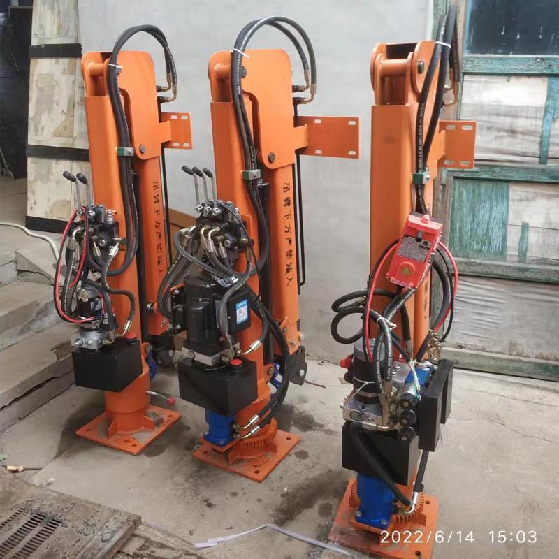 晋中市重汽蓝牌随车吊 3.2吨 国六动力强 液压驱动 农用自卸起重机